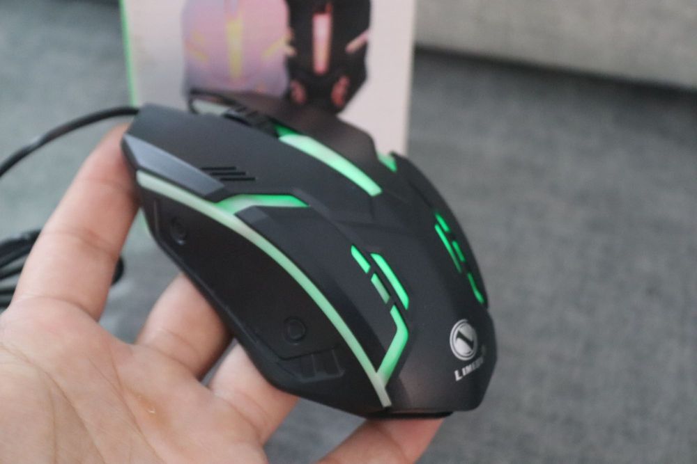 Mouse com LEDs – Design Moderno e Alto Desempenho