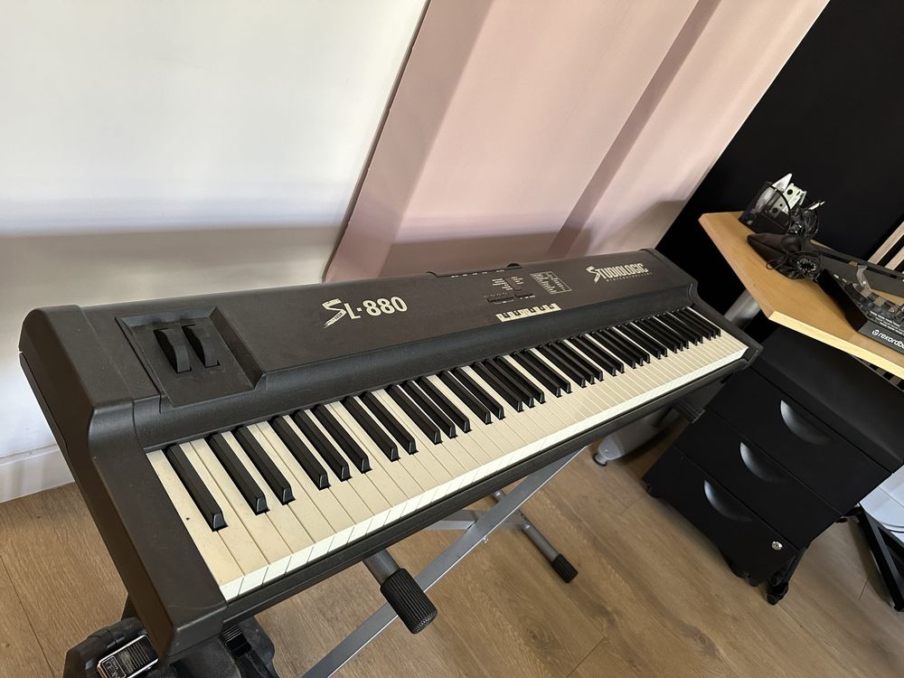 Młoteczkowa klawiatura MIDI Fatar StudioLogic SL880