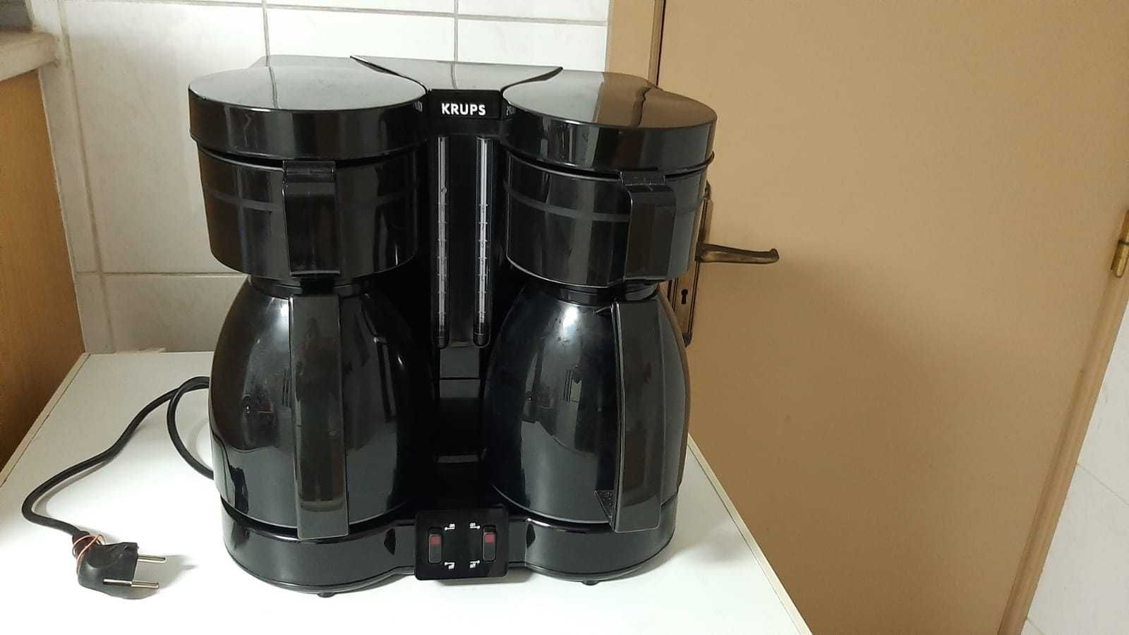 Máquina de café dupla - KRUPS F 270D