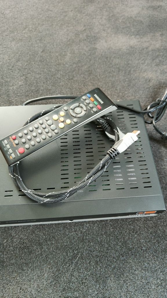 Dekoder satelitarny Samsung cyfrowy polsat + kabel HDMI