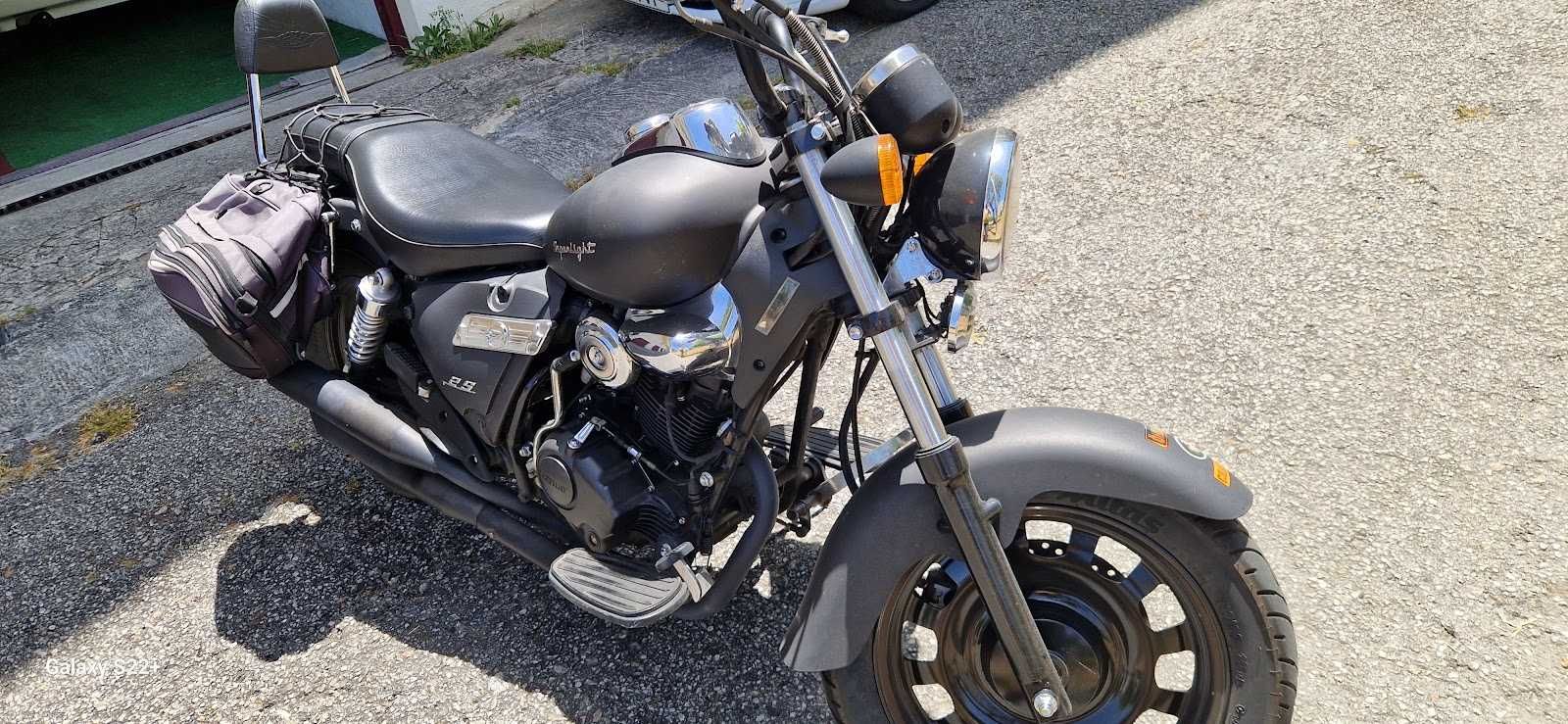 Vendo keeway superlight 125 ed