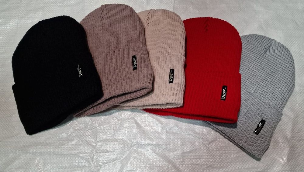 Шапка рубчик на флісі