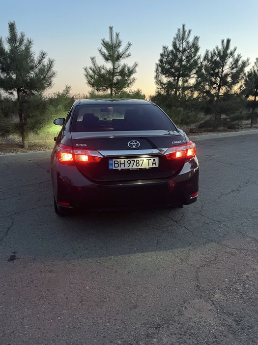 Toyota corolla 2016 год