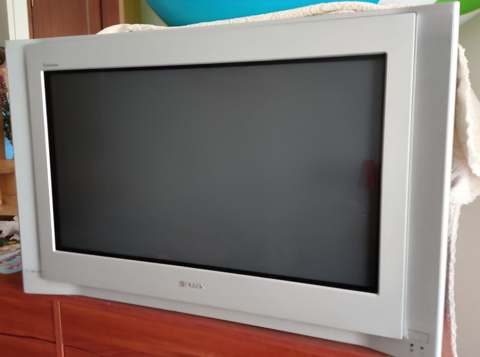 Televisão TV Sony - 77cm / 30 polegadas