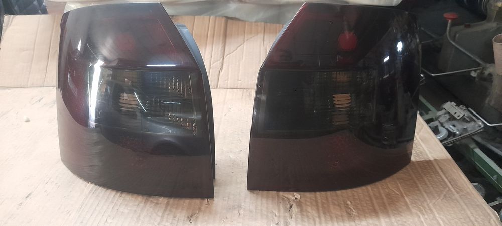 Farolins audi a4 b6 originais em bom estado