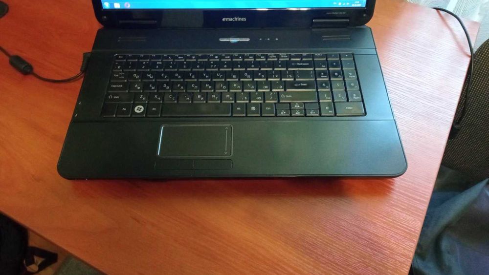Отличный игровой ноутбук eMachines G630 (17.4 дюйма, корпус - идеал)