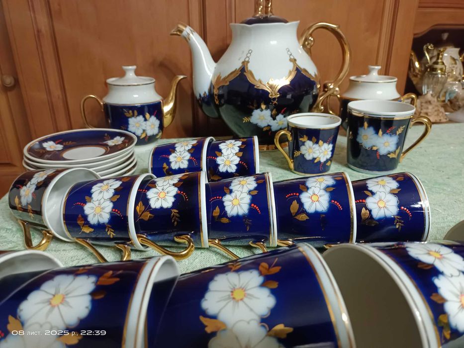 Сервиз Яблоневый Цвет Довбыш. Чашки, блюдца .