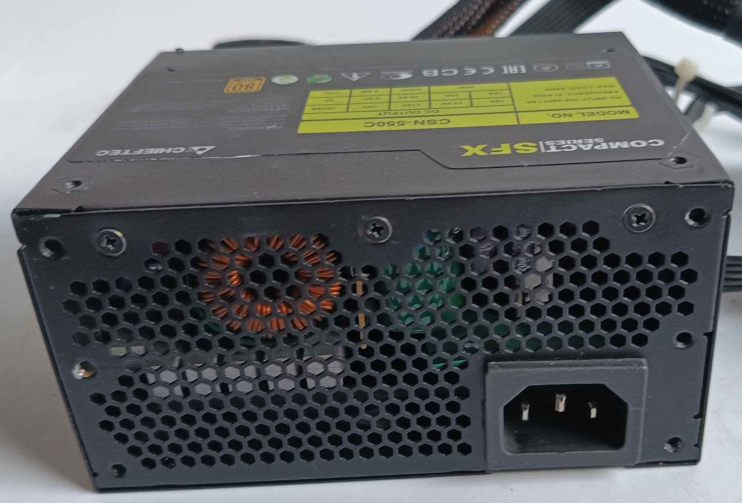 Zasilacz Chieftec CSN-550C 550 W 80 PLUS Gold + adapter SFX-ATX
