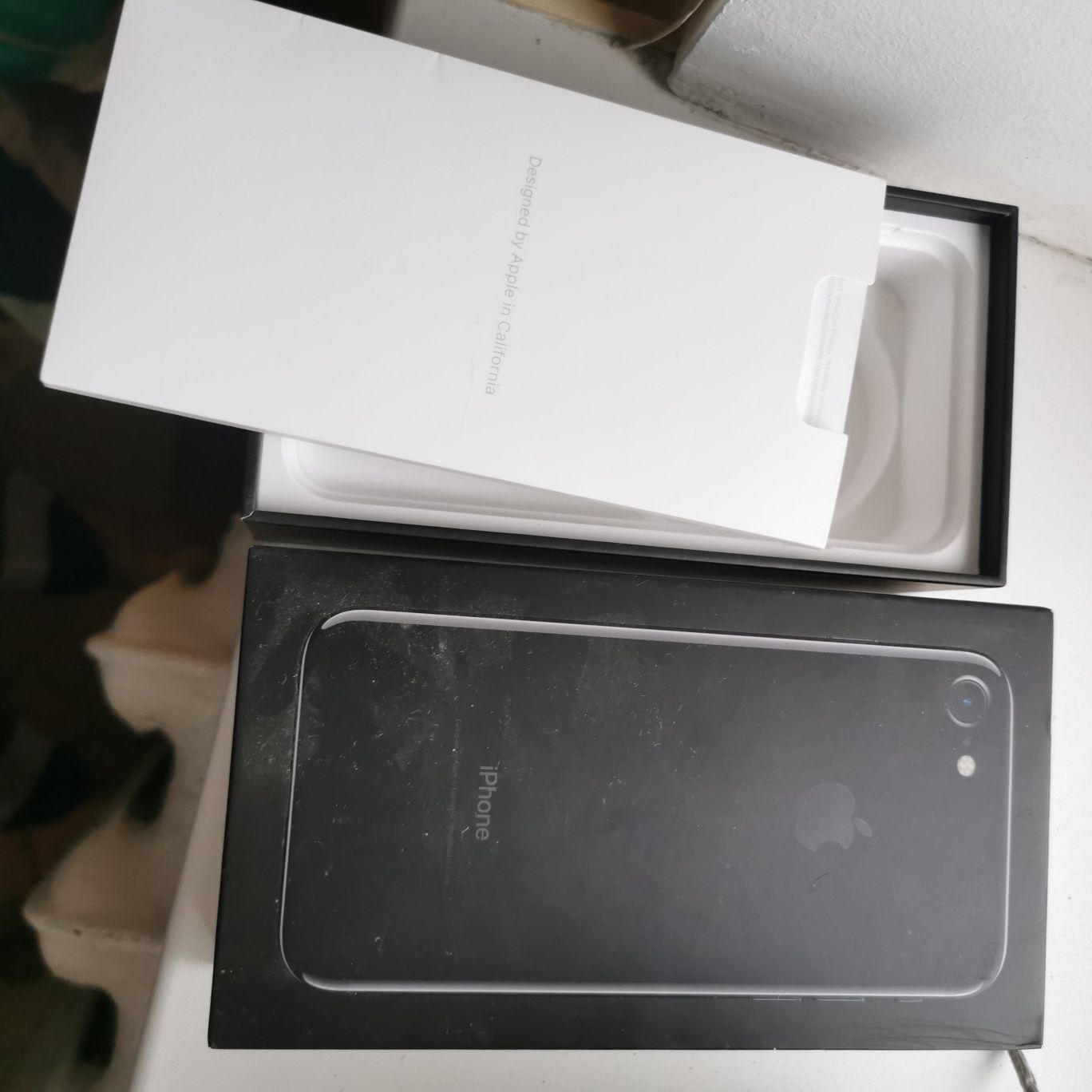 Продам iPhone 7 32gb