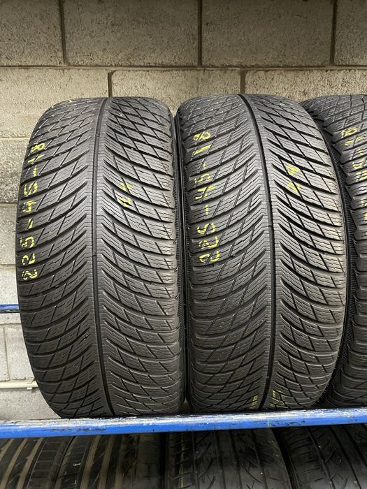 Зимові шини 225/45 R18 (95V) MICHELIN