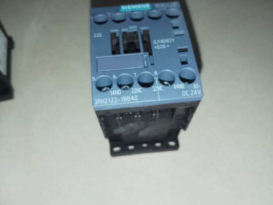 4 Contactores Siemens Novos