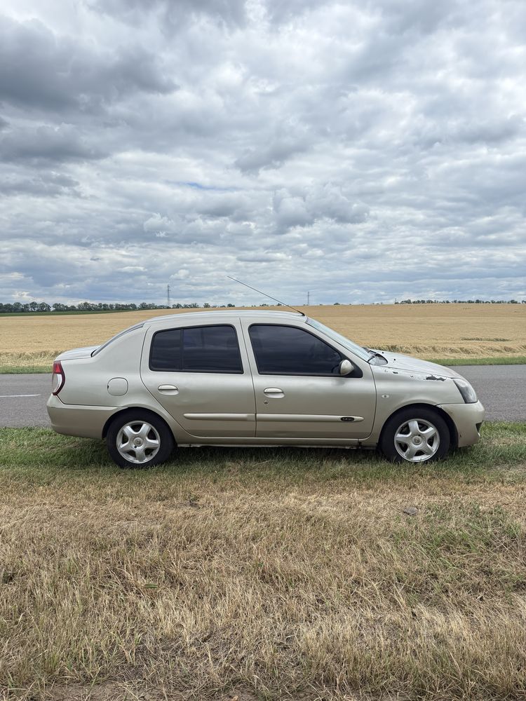 Renault Clio(Symbol) 1.4 газ/бенз автомат 2007