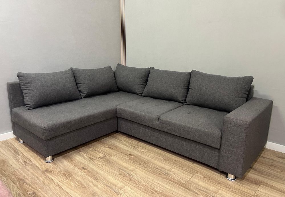 Duży narożnik szary pikowany rozkadany z pojemnikiem na pościel