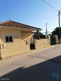 Casa / Villa T3 em Aveiro de 900,00 m2