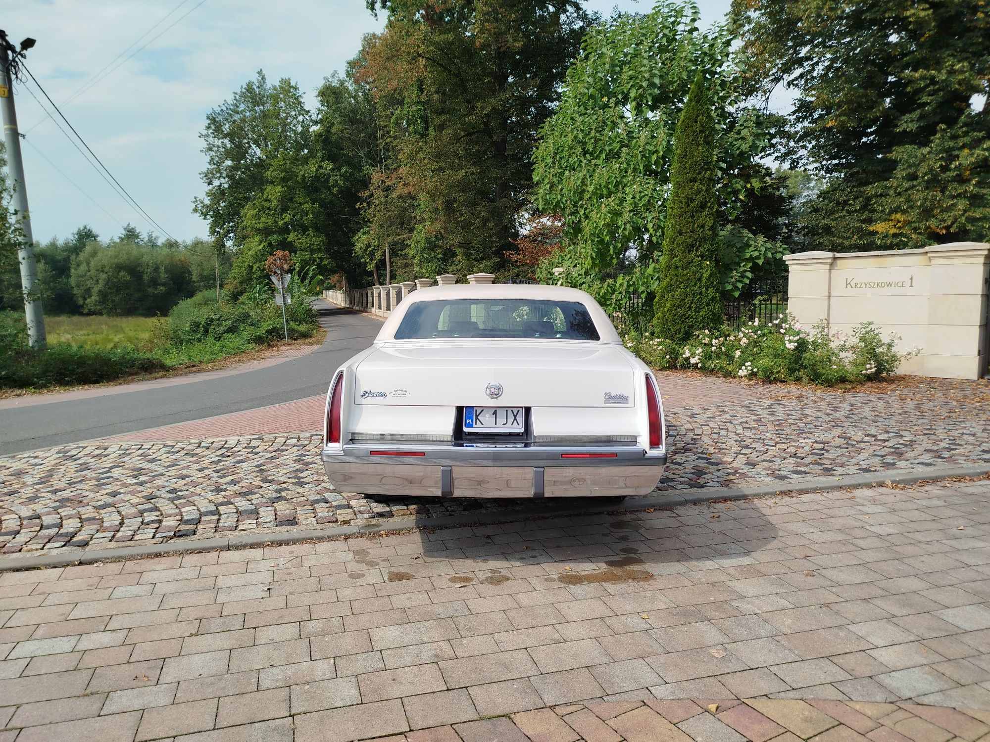 Cadillac Fleetwood Limuzyna V8 5.7 LT1