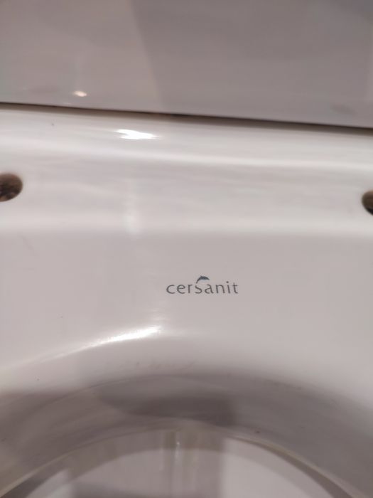 Продам унітаз Cersanit церсаніт