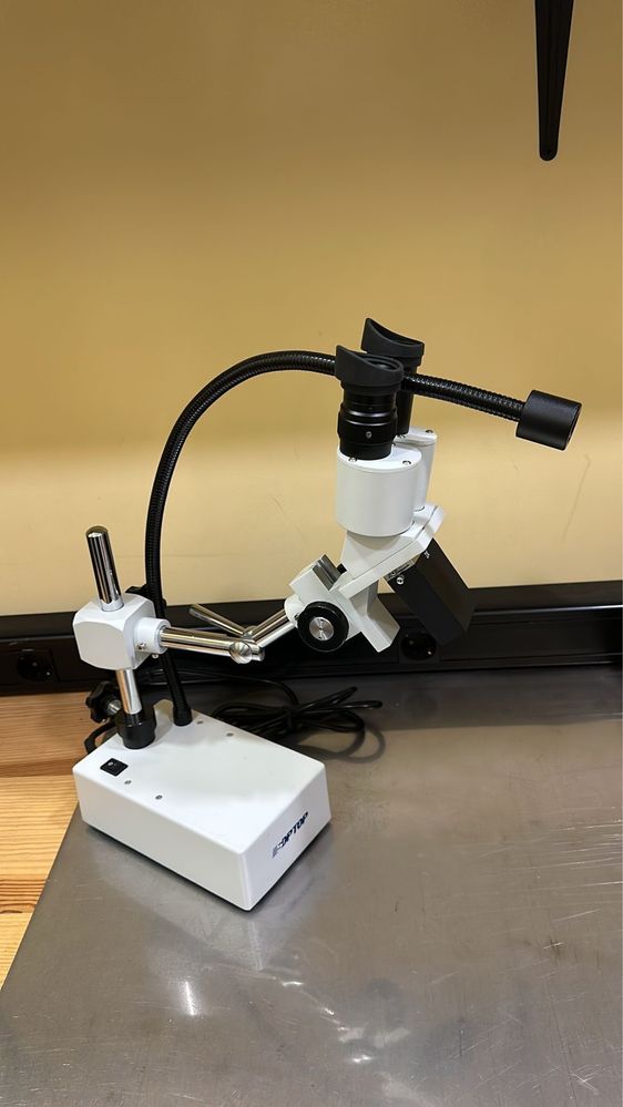 Microscopio Como Novo Modelo ST50-LED