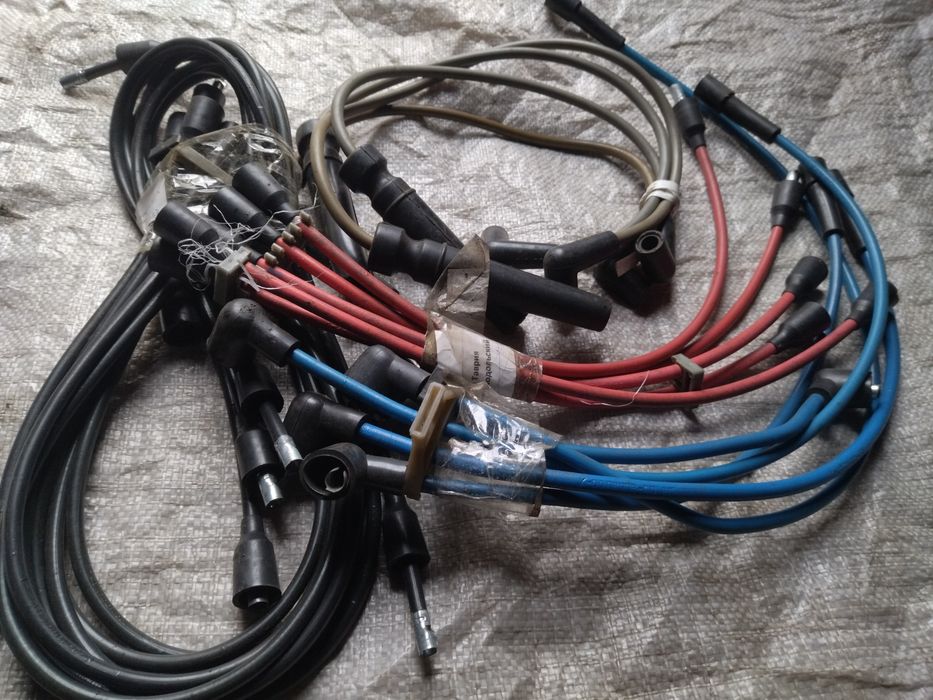 Реле зарядні і реле поворотові і різне.