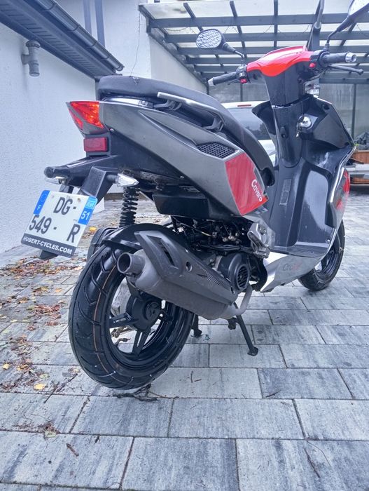 Skuter orcal cavaro RR 2023 rok niski przebieg 7 tys km.