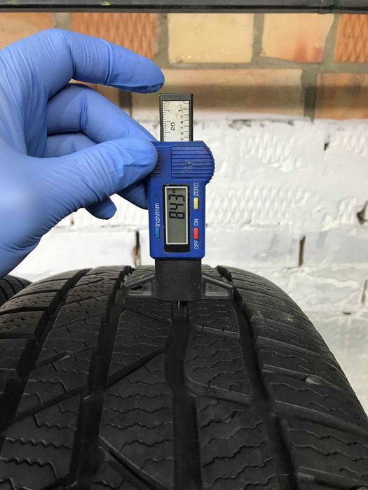 Зимові шини б/у 215/60 R17 Continental WinterContact TS 830P (8084)