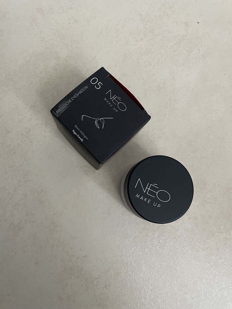 Nowy Neo Make Up cień matowy sypki 05