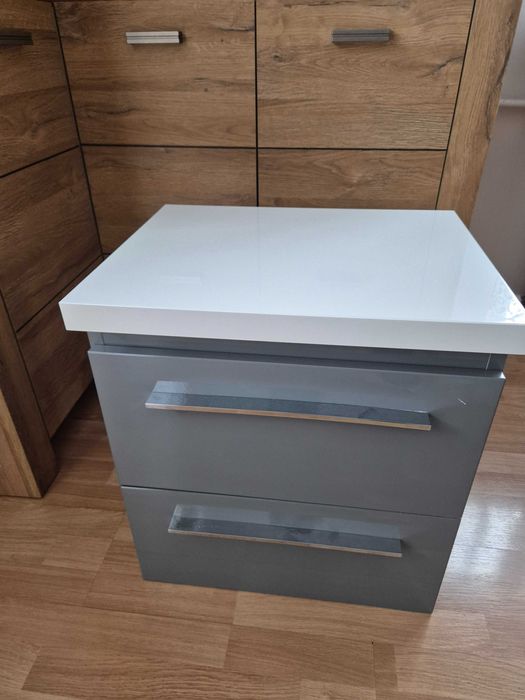 Komplet szafek łazienkowych Sycylia  w bardzo dobrym stanie