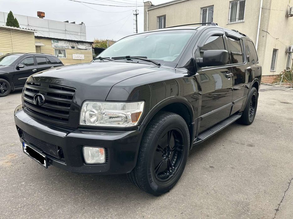 Infiniti QX56 не фарбован