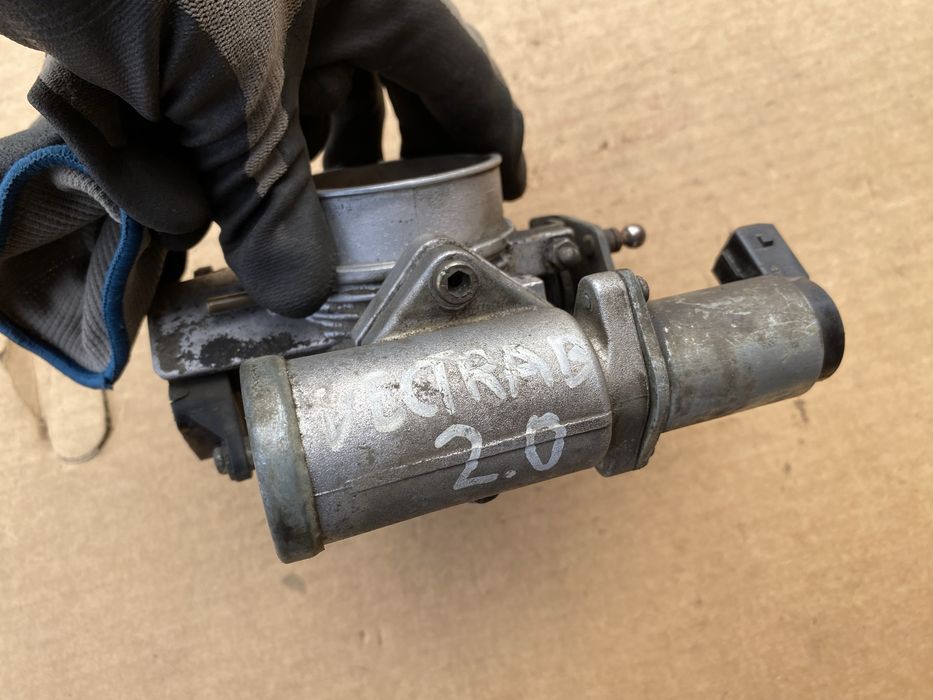 Opel Vectra B 2.0 16V przepustnica