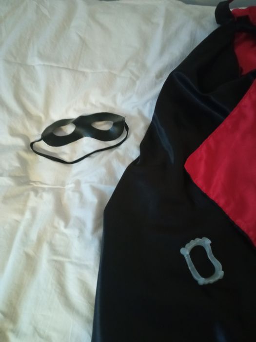 Fato de carnaval de Drácula