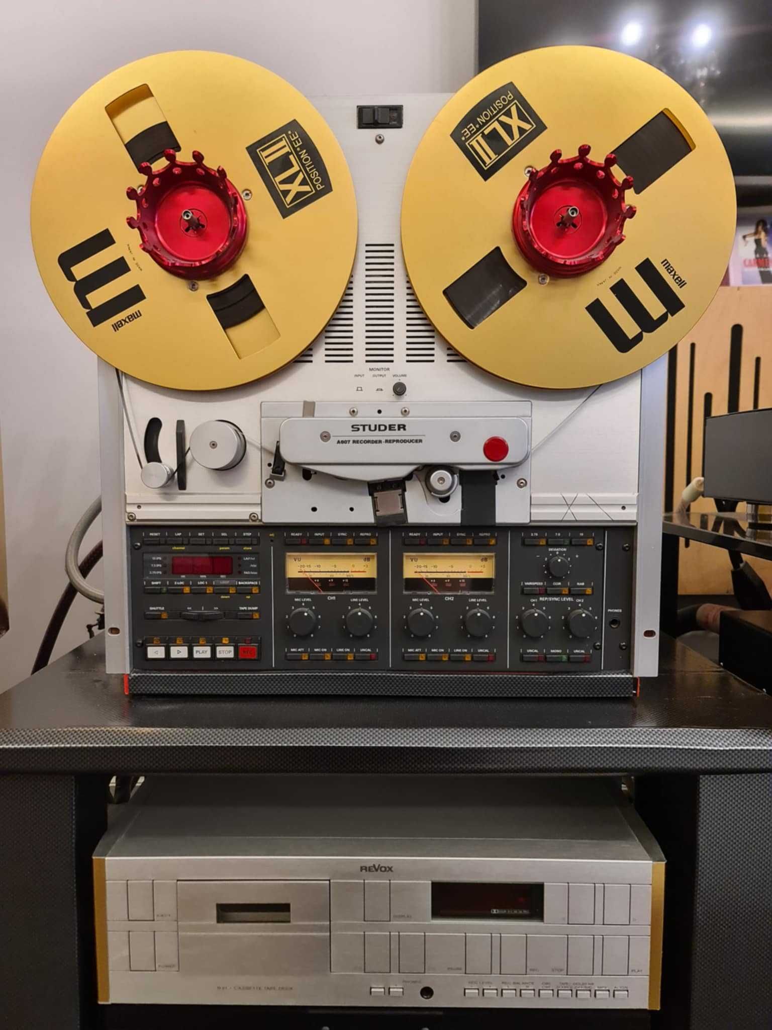Magnetofon Studer 807