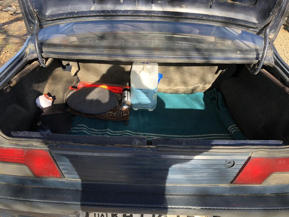 Продам або обміняю пежо 405