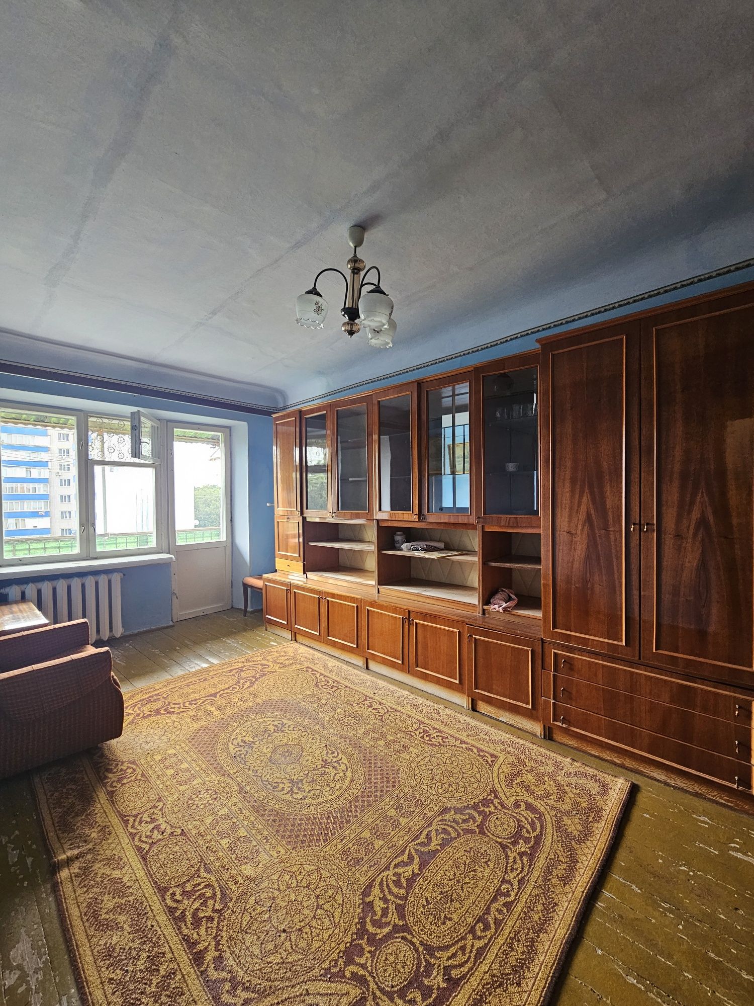 Продам 3 кімнатну квартиру в центрі міста