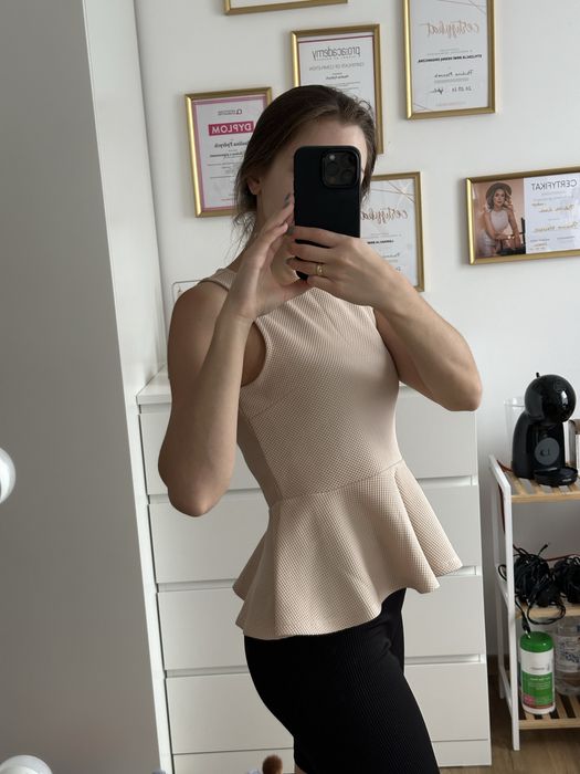 Top z baskinką H&M S