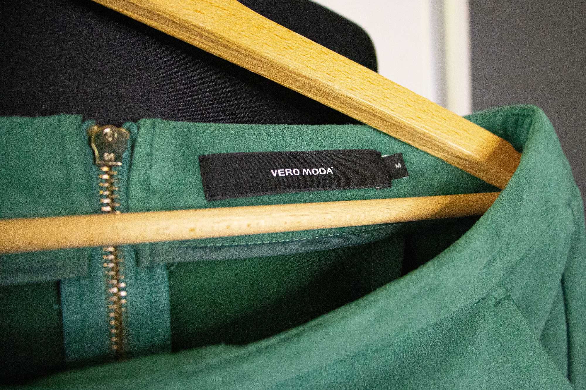 Spódnica mini nowa Vero Moda M butelkowa zieleń piękna a'la zamsz