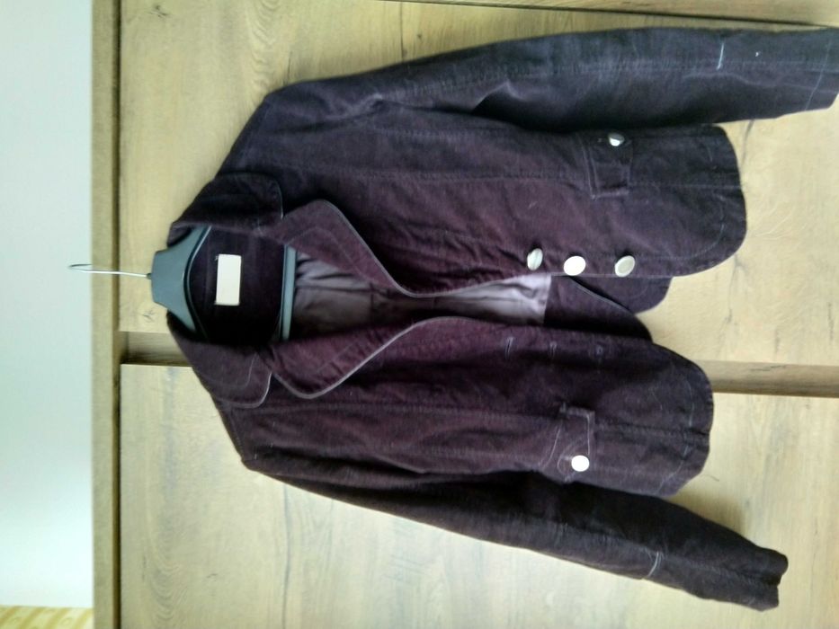 Piękny śliwkowy żakiet z weluru, rozmiar 34