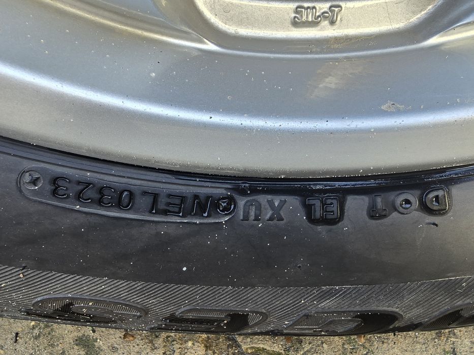 Шини  BRIDGESTOUNE A/T 285/60 R18