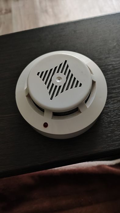 Продам Датчик дыма Артон