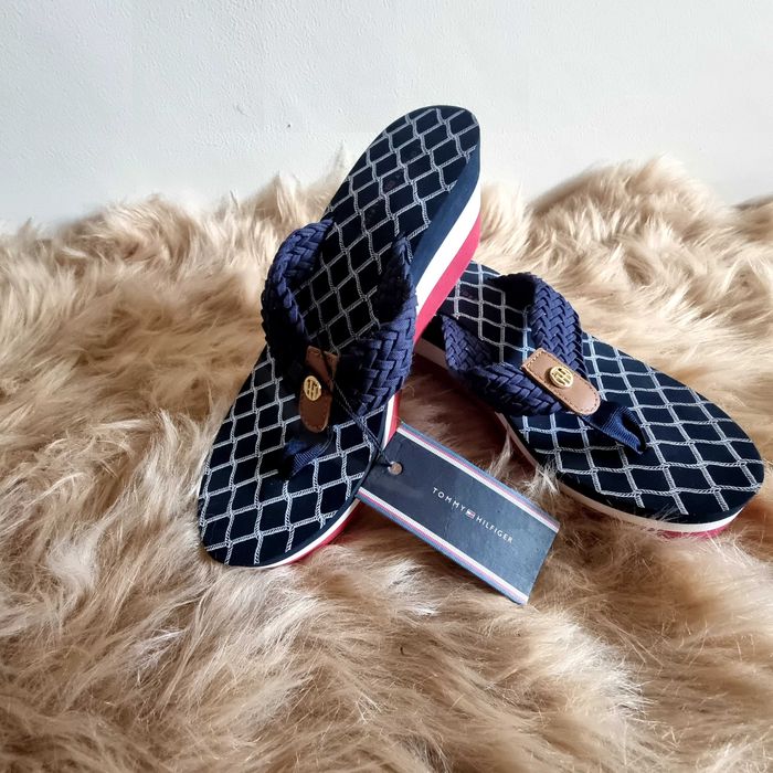 Nowe japonki Tommy Hilfiger