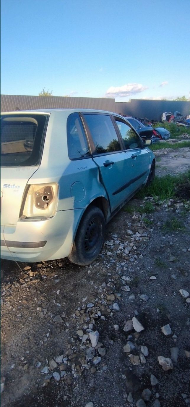 Ляда Двери  fiat stilo 5D 2002рік 1.6 бензин