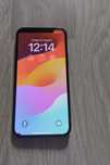 Iphone 12 z uszkodzonym ekaranem