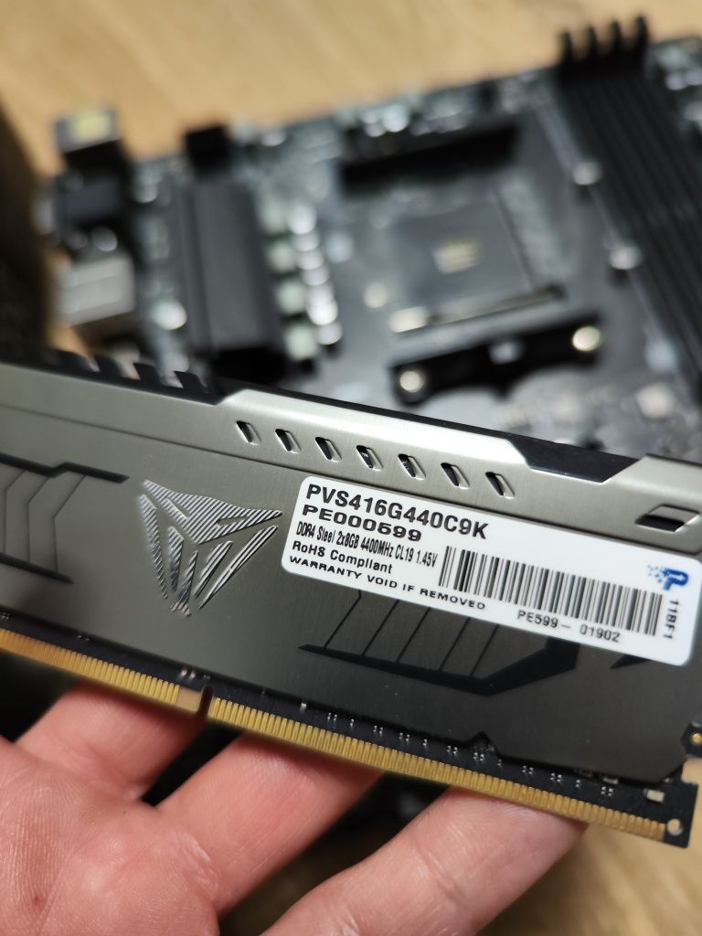 Материнська плата MSI b550m-p Ryzen 5 5500
