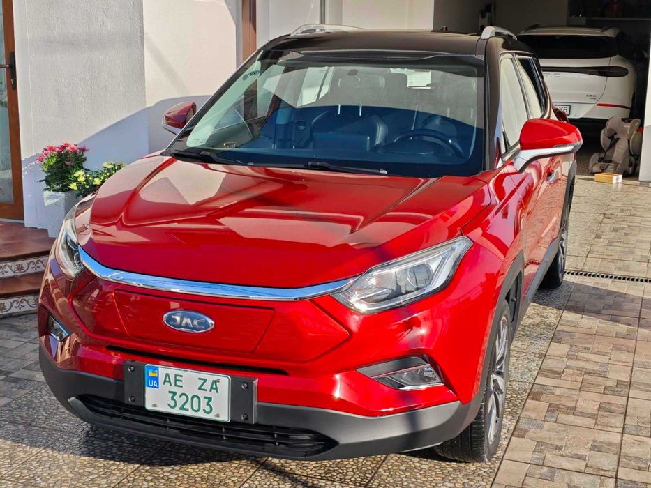 Кросовер JAC iEVS4 2019