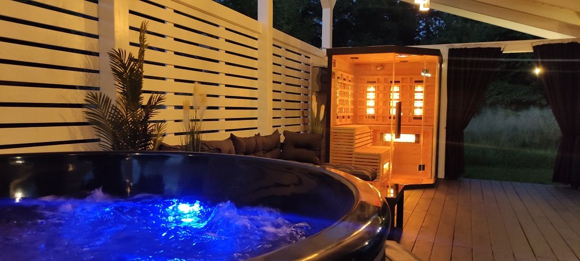 Domek pod Karpaczem balia z jacuzzi i  sauna