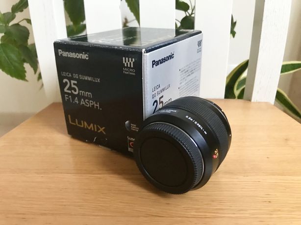 Объектив Panasonic Leica DG Summilux 25 mm f/1.4 ASPH. H-XA025