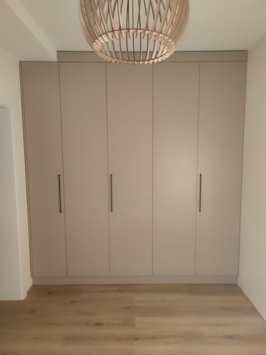 Szafa na każdy wymiar Wrocław.Ostrow Wlkp .Zapraszam