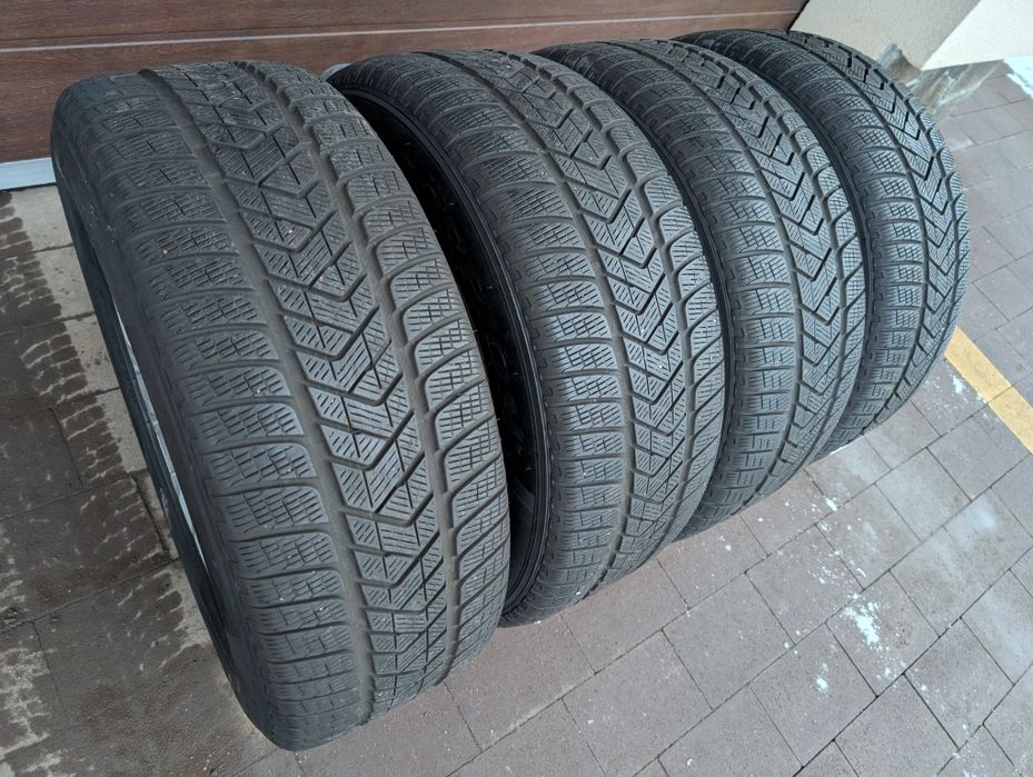 Шини 255/65 R18 зимові PIRELLI Scorpion