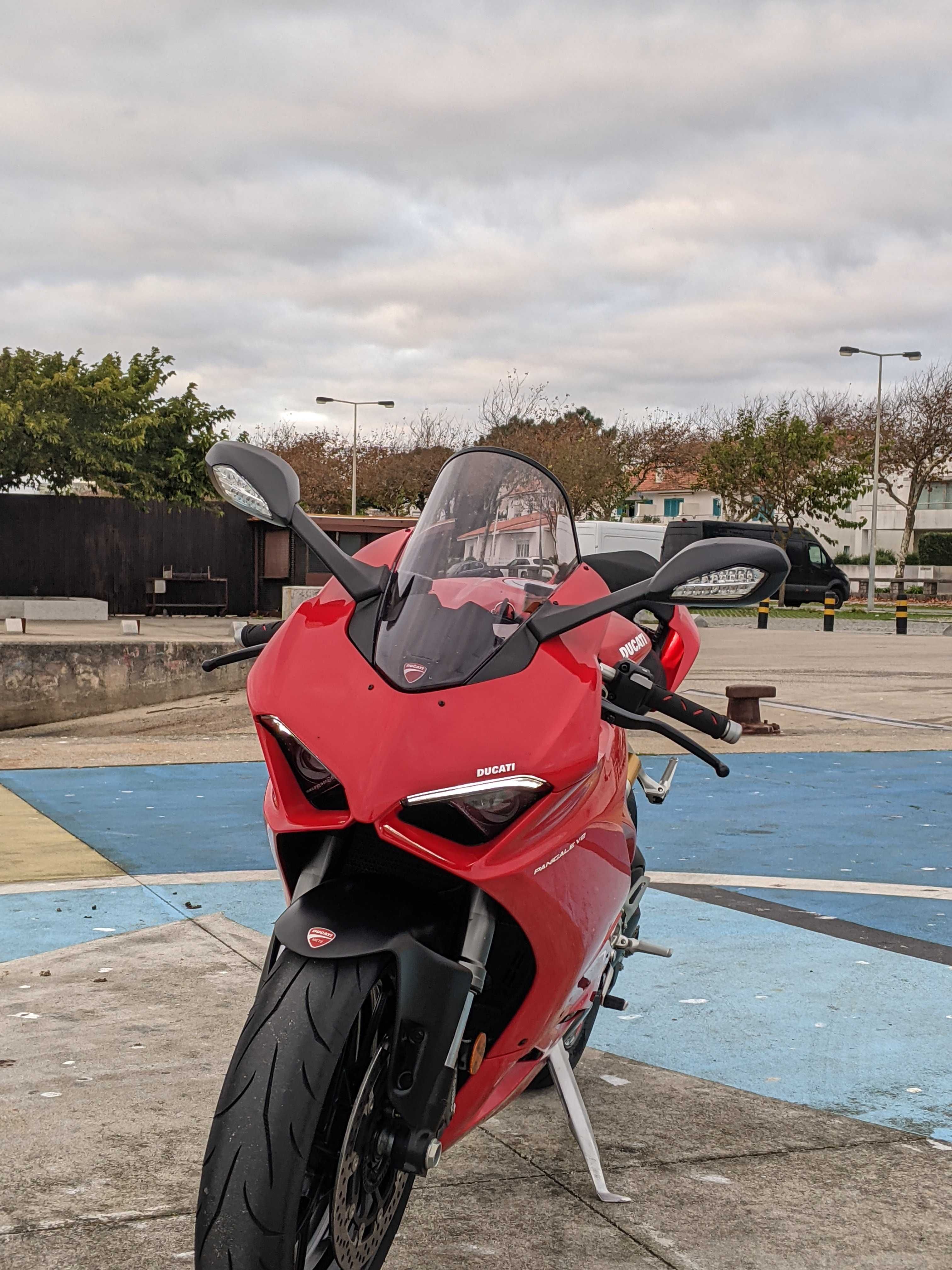 Ducati Panigale V2