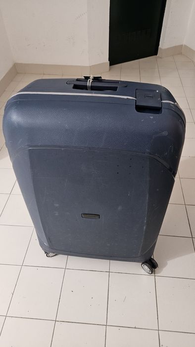 Mala grande de porão