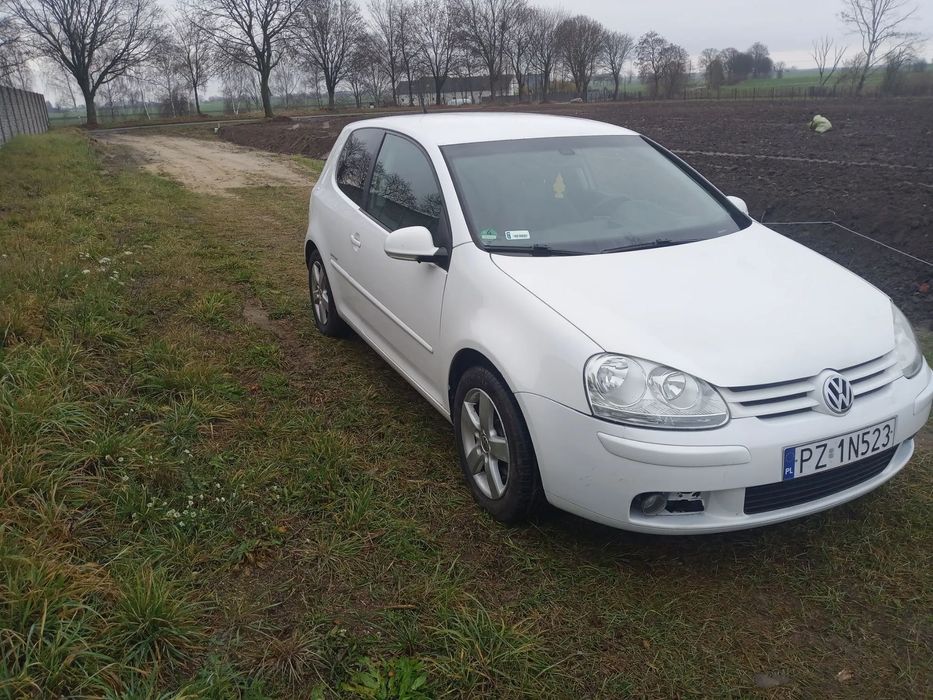 Volkswagen Golf Golf 5 grzane fotele lusterka ładny