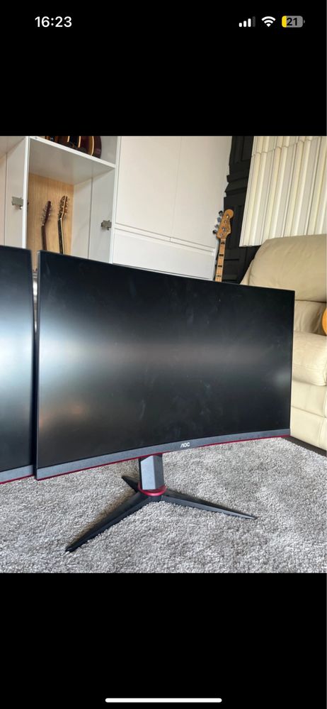 Monitores novos AOC
